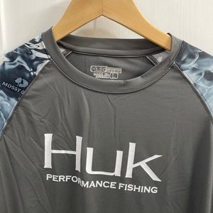 Huk Performance Fishing Long Sleeve Shirt w/ Mossy Oak Hydro Print Arms